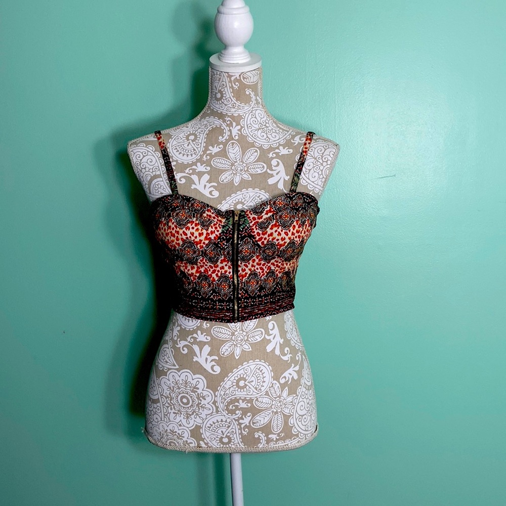 Printed crop top